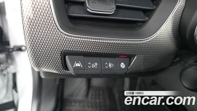 Renault Korea XM3 2023 — photo 17