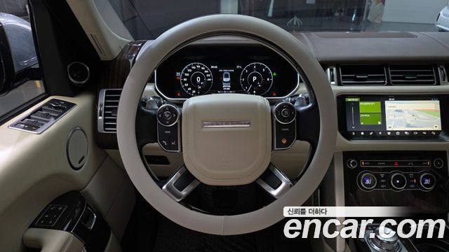Land Rover Range Rover 2017 — photo 13