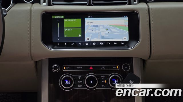 Land Rover Range Rover 2017 — photo 19