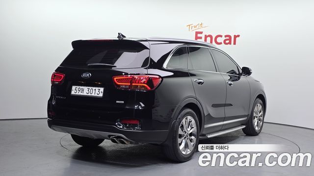 Kia Sorento 2018 — photo 2