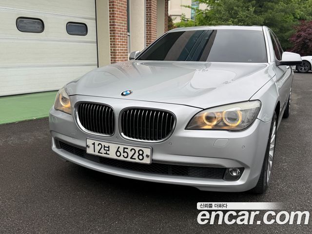 BMW 7-Series 2011 — photo 3