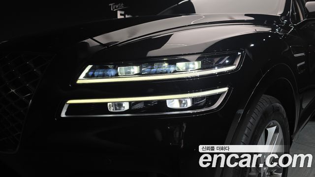 Genesis GV80 2023 — photo 8