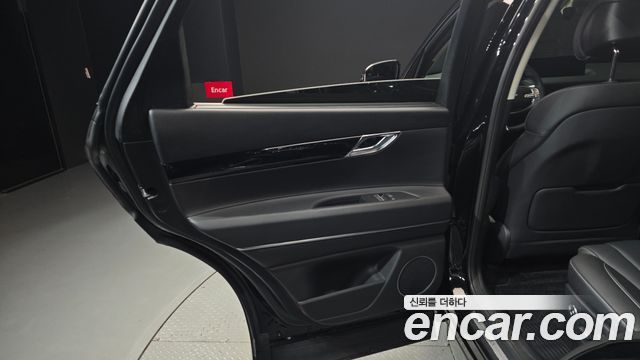 Genesis GV80 2023 — photo 15