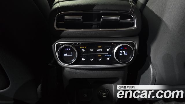Genesis GV80 2023 — photo 27