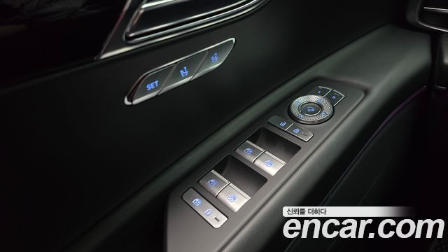Genesis GV80 2023 — photo 28