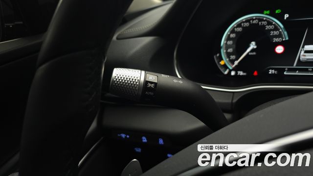 Genesis GV80 2023 — photo 29