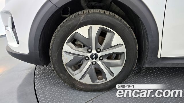 Kia Niro 2023 — photo 5
