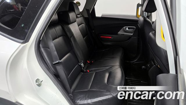 Kia Niro 2023 — photo 11