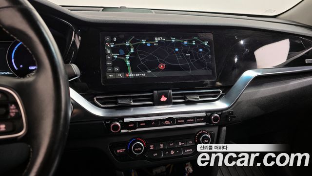 Kia Niro 2023 — photo 12