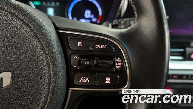 Kia Niro 2023 — photo 16