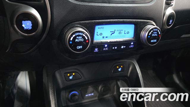 Hyundai Tucson 2010 — photo 17