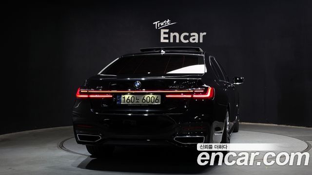BMW 7-Series 2022 — photo 4