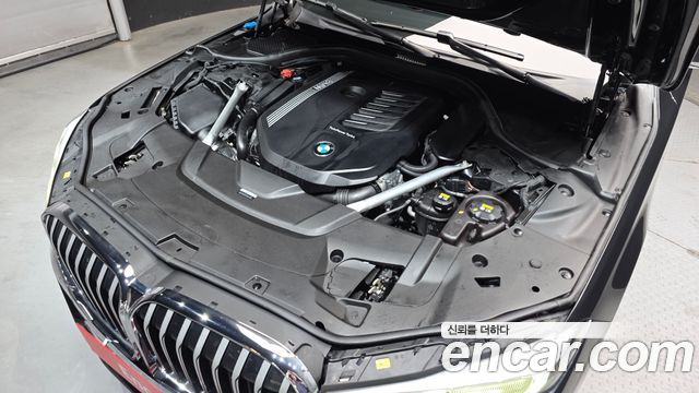 BMW 7-Series 2022 — photo 6
