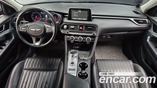 Genesis G70 2018 — photo 10