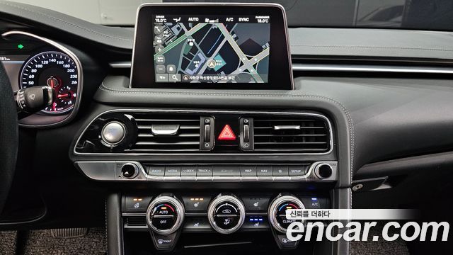 Genesis G70 2018 — photo 20