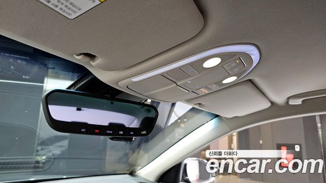 Genesis G70 2018 — photo 24