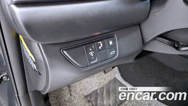 Genesis G70 2018 — photo 25