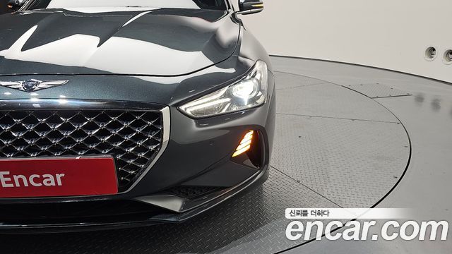 Genesis G70 2018 — photo 8