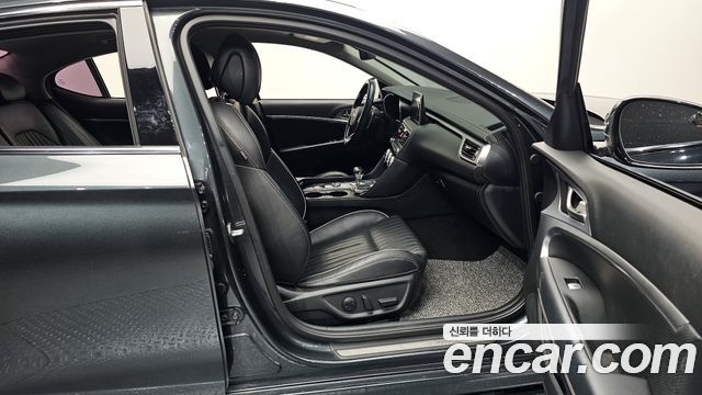 Genesis G70 2018 — photo 16