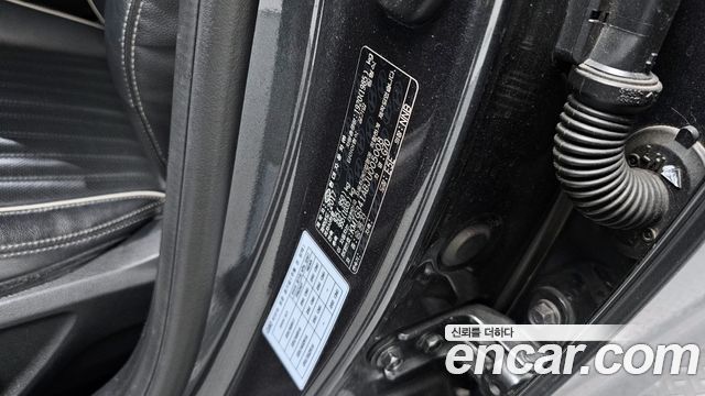 Genesis G70 2018 — photo 30