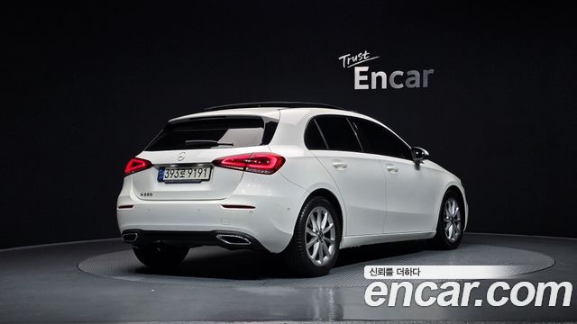Mercedes-Benz A-Class 2020 — photo 2