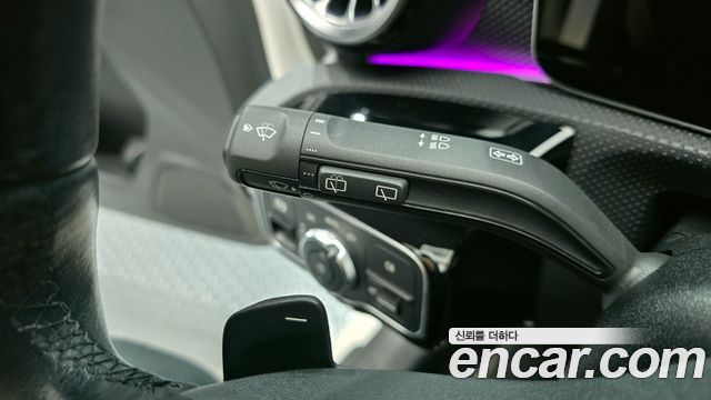 Mercedes-Benz A-Class 2020 — photo 25