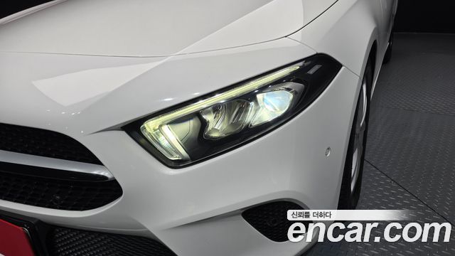 Mercedes-Benz A-Class 2020 — photo 8