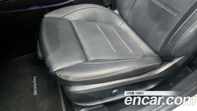 Mercedes-Benz A-Class 2020 — photo 31