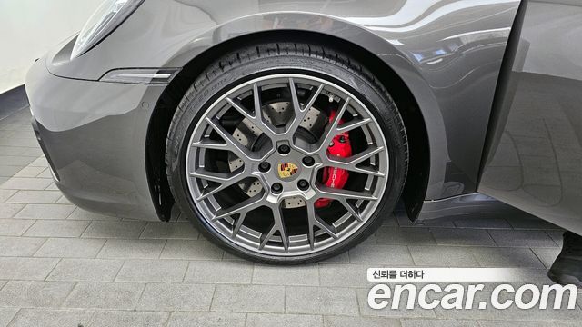 Porsche 911 2022 — photo 5