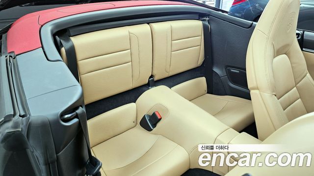 Porsche 911 2022 — photo 18