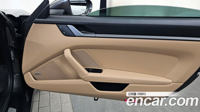 Porsche 911 2022 — photo 15