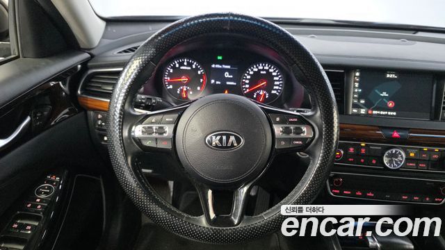 Kia K7 2017 — photo 20