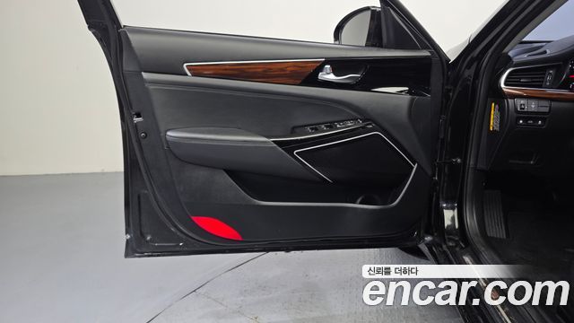 Kia K7 2017 — photo 14