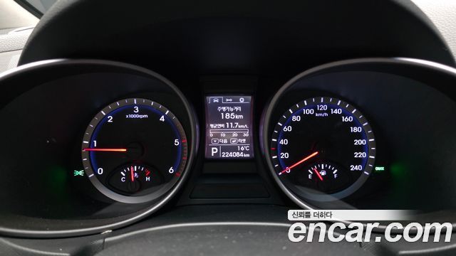 Hyundai Santafe 2015 — photo 11