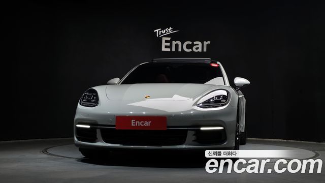 Porsche Panamera 2018 — photo 3