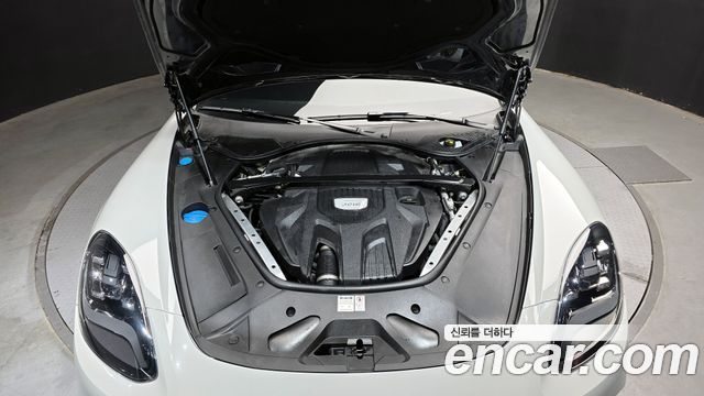 Porsche Panamera 2018 — photo 6