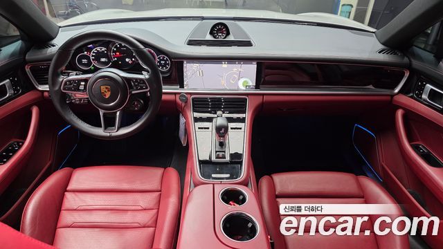 Porsche Panamera 2018 — photo 10
