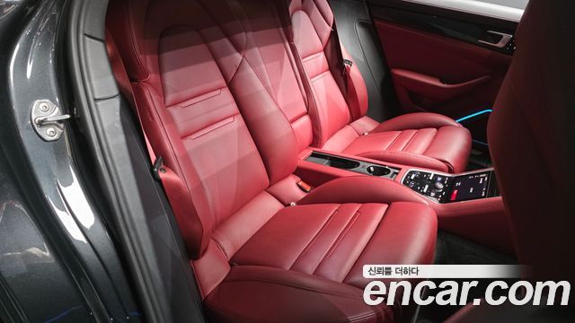 Porsche Panamera 2018 — photo 17