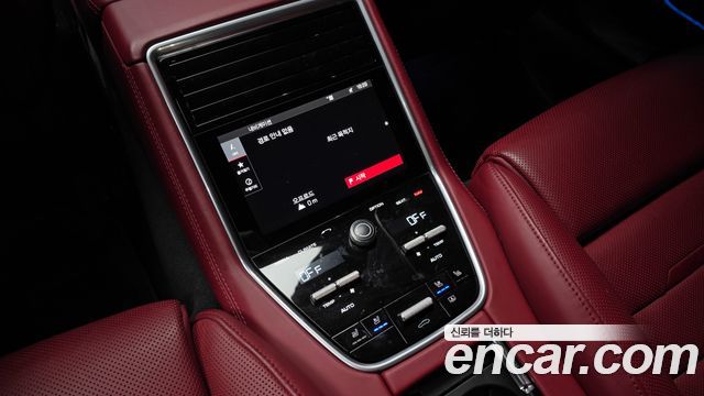 Porsche Panamera 2018 — photo 27
