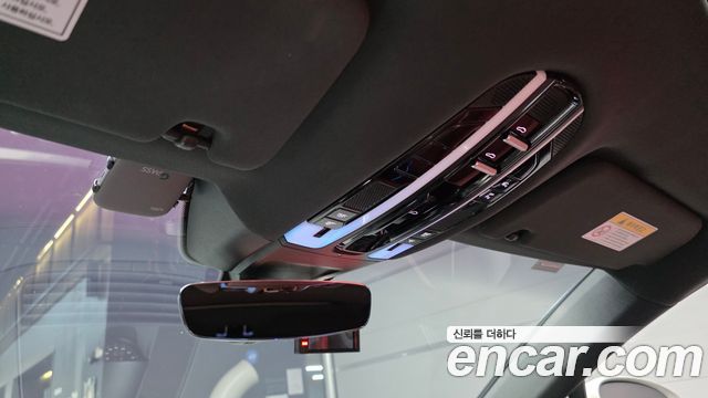 Porsche Panamera 2018 — photo 29