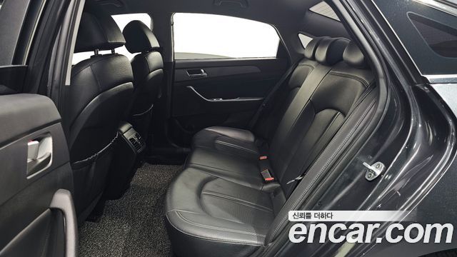 Hyundai Sonata 2019 — photo 12