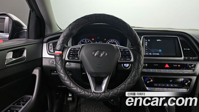 Hyundai Sonata 2019 — photo 13