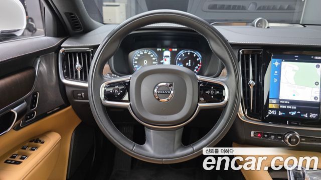 Volvo S90 2021 — photo 18