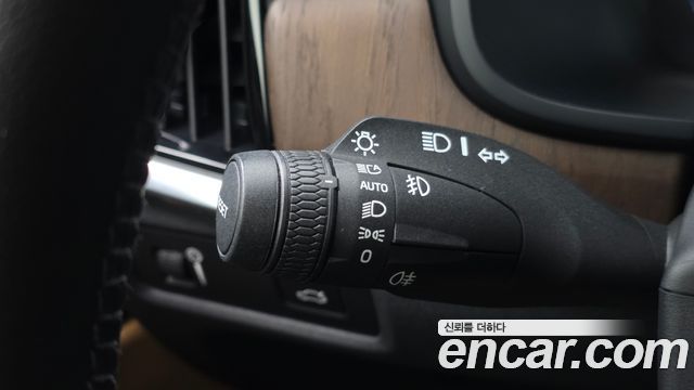 Volvo S90 2021 — photo 22