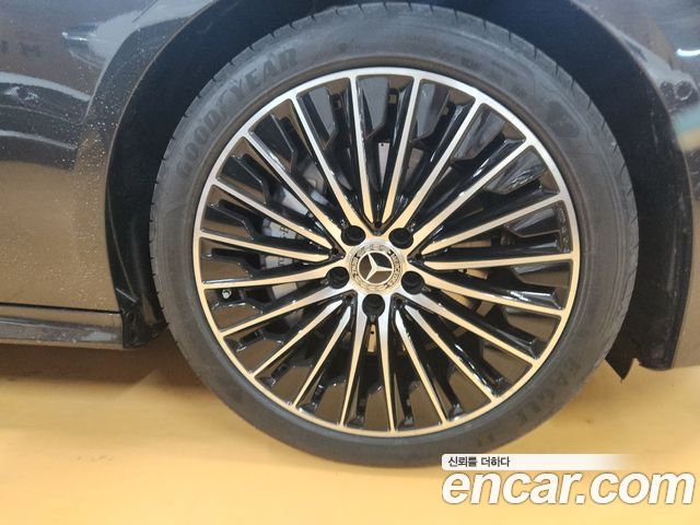 Mercedes-Benz CLE-Class 2026 — photo 4