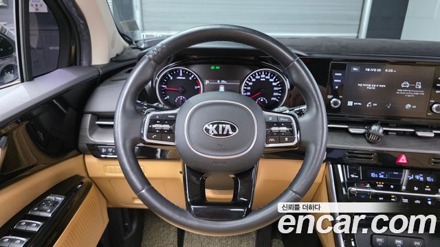 Kia Canival 2021 — photo 12