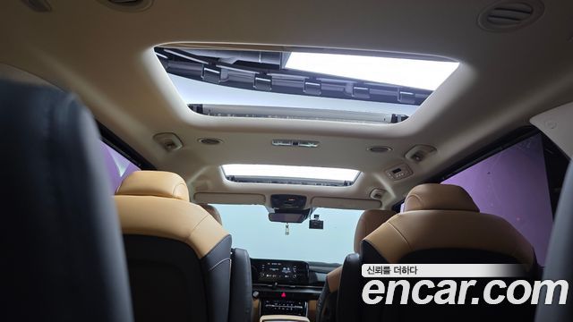 Kia Canival 2021 — photo 18