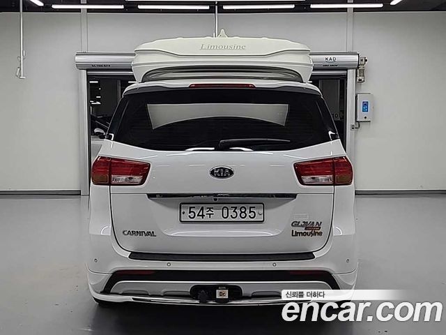 Kia Canival 2016 — photo 3