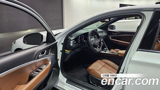 Genesis G70 2019 — photo 10