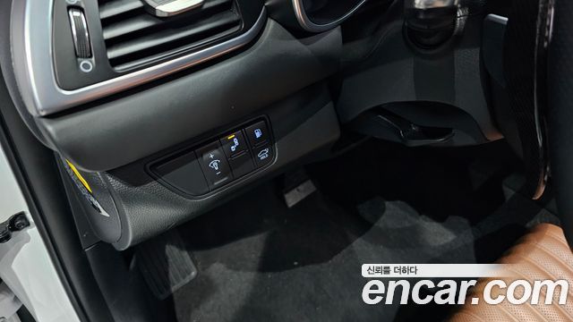 Genesis G70 2019 — photo 20